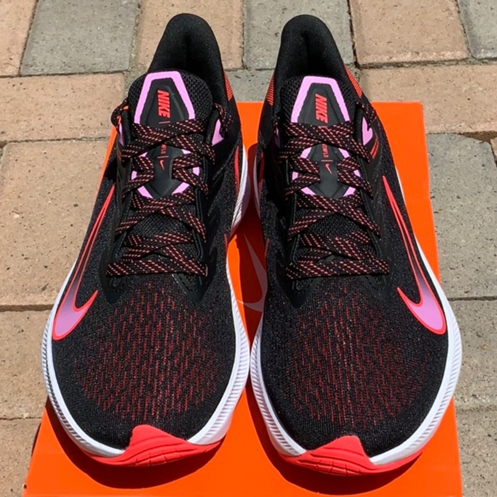 COPY - WOMENS NIKE ZOOM WINFLO 7 👟🏎 NIB!! SZ 8 👟🏎👟🏎